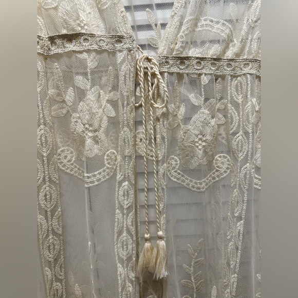 Story On Lace Overlay Jacket with front tie - Picture 8 of 9